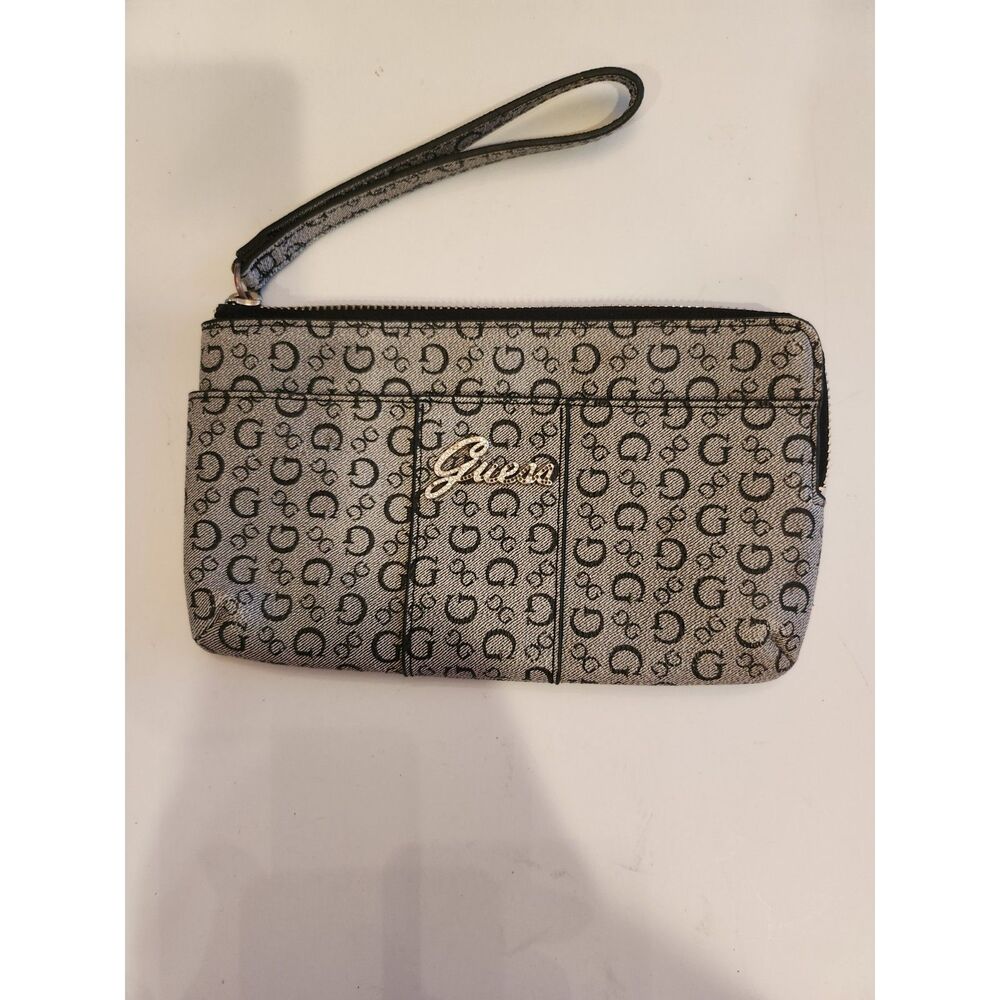 Guess Ware SLG Wristlet Wallet B33